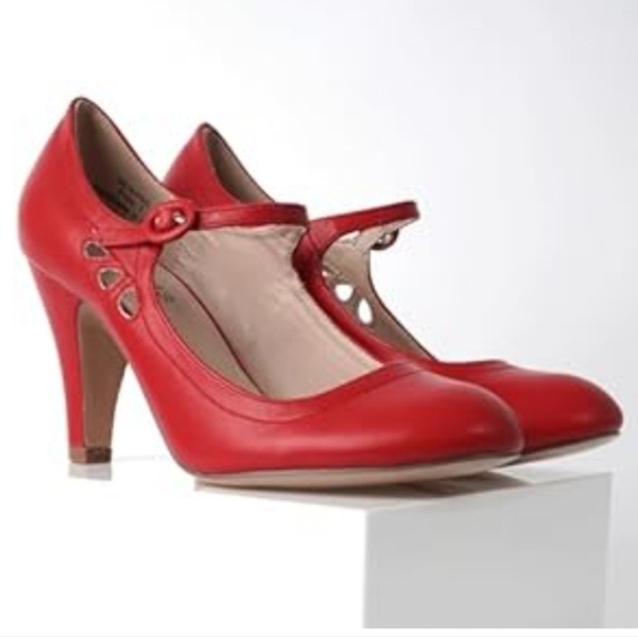 J. Adams Retro Mary Jane Heels - Picture 1 of 7